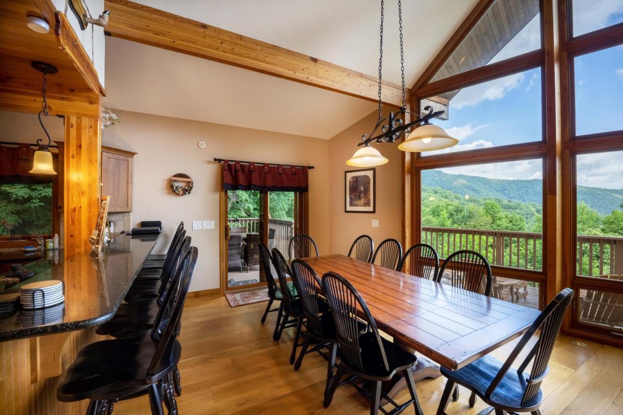 --Mountain Chalet Getaway With Breathtaking View Next To Tail Of Dragon-- Robbinsville Kültér fotó
